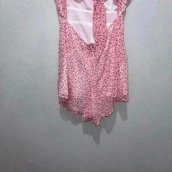 Le Lis Collection Romper, Size M, White & Red - Picture 5 of 7